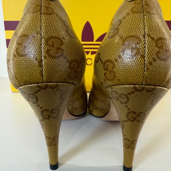 Pre Owned Gucci X Adidas Leather Tan Pumps. GG Logo. Sz 6.5 w/ BOX. - Picture 4 of 6